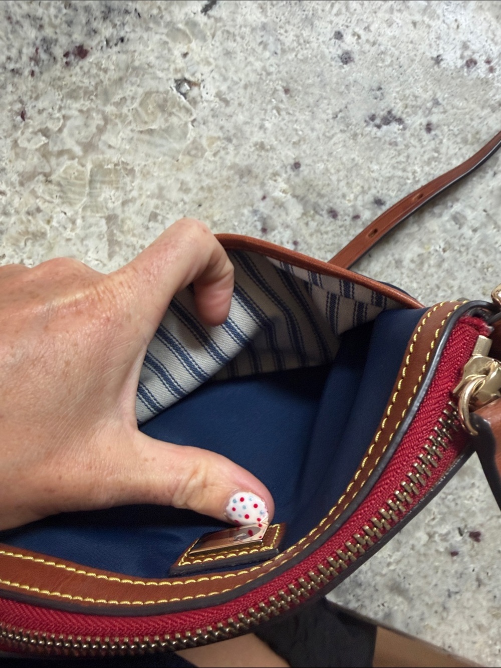 Dooney & Bourke Wayfarer Navy Nylon Domed Shoulder Bag Leather Strap - Picture 5 of 13